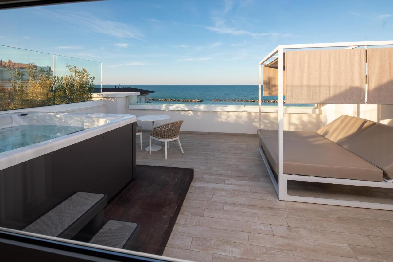 Trevi Family Resort Каттолика Экстерьер фото