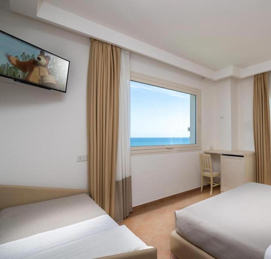 Trevi Family Resort Каттолика Экстерьер фото